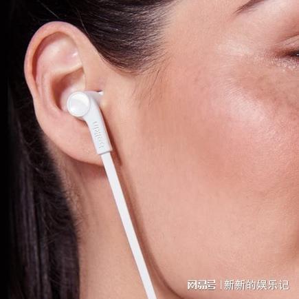 小米游戏手机黑鲨1_手机小米游戏黑鲨能玩吗_小米手机与黑鲨游戏手机